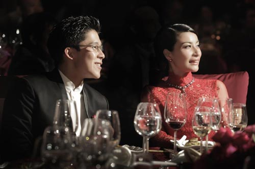 ���������ң��c�􆢄�����ɳ��Ƶ�Ļ���F(xi��n)��(ch��ng)����11��10�Քz�� 11��10�գ�����ˮŮ�ʡ��������c��Ӣ�|�L(zh��ng)�O�􆢄��ڏV����ɳ��Ƶ��e�л����� ���A��l(f��) 