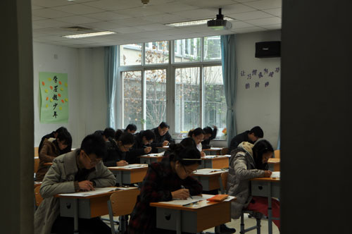 2013����ҹ��ՆT��ԇ�Pԇĳ���c�F(xi��n)�����zӰ ����