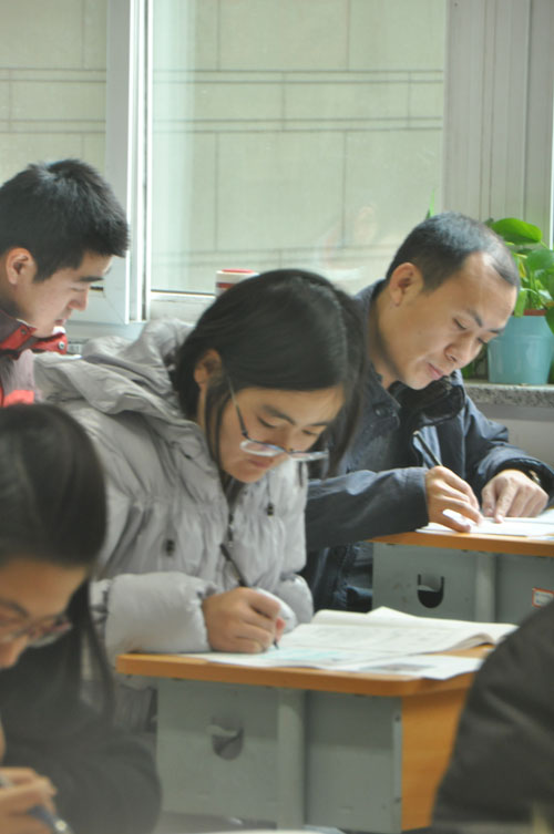 2013���(gu��)�ҹ���(w��)�T��ԇ�Pԇ�F(xi��n)��(ch��ng)��������Ŭ�����}���zӰ ����