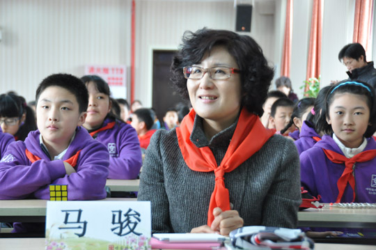 ���Ҙ�����С�W(xu��)У�L(zh��ng)�R�E