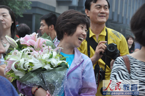 ��݋�԰ף������ӿ��������ā��������ջ������찳Ҳ����һ�Σ��������������zӰ ����