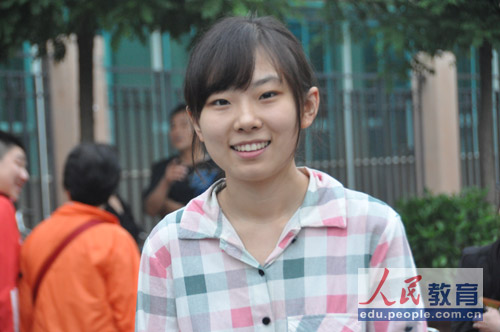 ��݋�԰ף���ӛ��ץ�ĵ���������(hu��)̫�Ȱ����ұ��ϾW(w��ng)�����������zӰ ����