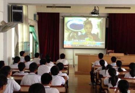 �㽭ʡ��h(hu��n)�h���Tһ�еČW(xu��)�����տ���ʮ̫�����n�����