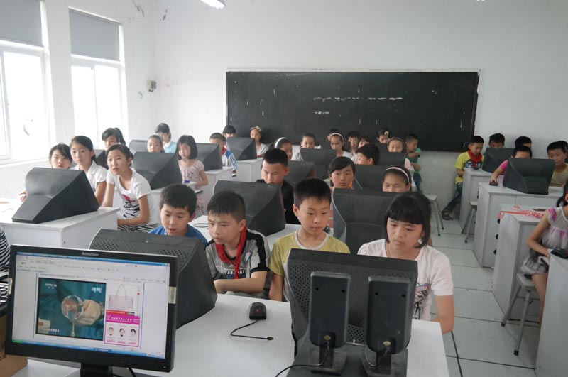 �㽭ʡ��h(hu��n)�h���P(gu��n)����С�W(xu��)���RУ�^(q��)�ČW(xu��)�����տ���ʮ̫�����n�����