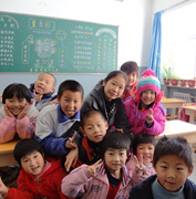     �����P��2003�꿼�뱱��������W(xu��)��2007�ꮅ�I(y��)���ؑщ�(m��ng)������(l��i)���˱���ƫ�h(yu��n)ɽ�^(q��)�����С�����С���ء�֮�Q������֧��������(y��ng)Ƹ�ɞ�����������С�W(xu��)��һ���ώ����Ǵ�ɽ��̎���ӂ����е�֪�ġ����㡱��