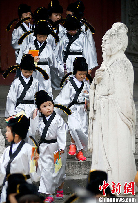 �Ͼ����ӏRС�W(xu��)������W(xu��)���_�P���ɡ���3��