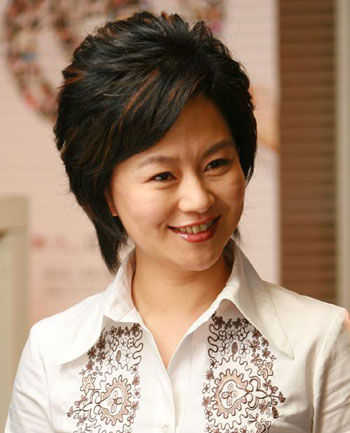 ��ҕ�ك���(ji��)Ŀ�����˾�Ƽ���y������С�W(xu��)����(l��)�ώ��������ז|�ώ���1976�����Ү�(d��ng)�r(sh��)10�q�������ώ����]������������V����_(t��i)����V���ϳ��F(tu��n)���Ĵ�������ˇ�g(sh��)֮·��