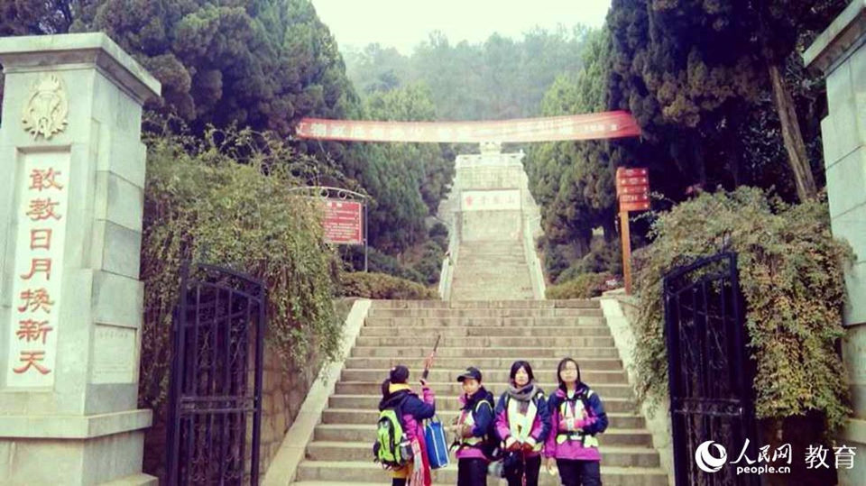 ���������ں���У�����Ҫ��С�����潭��һ��֮�����χ�����һ��(g��)��߀�o�҂����˂�(g��)�؈D���@һ����΄�(w��)��50������