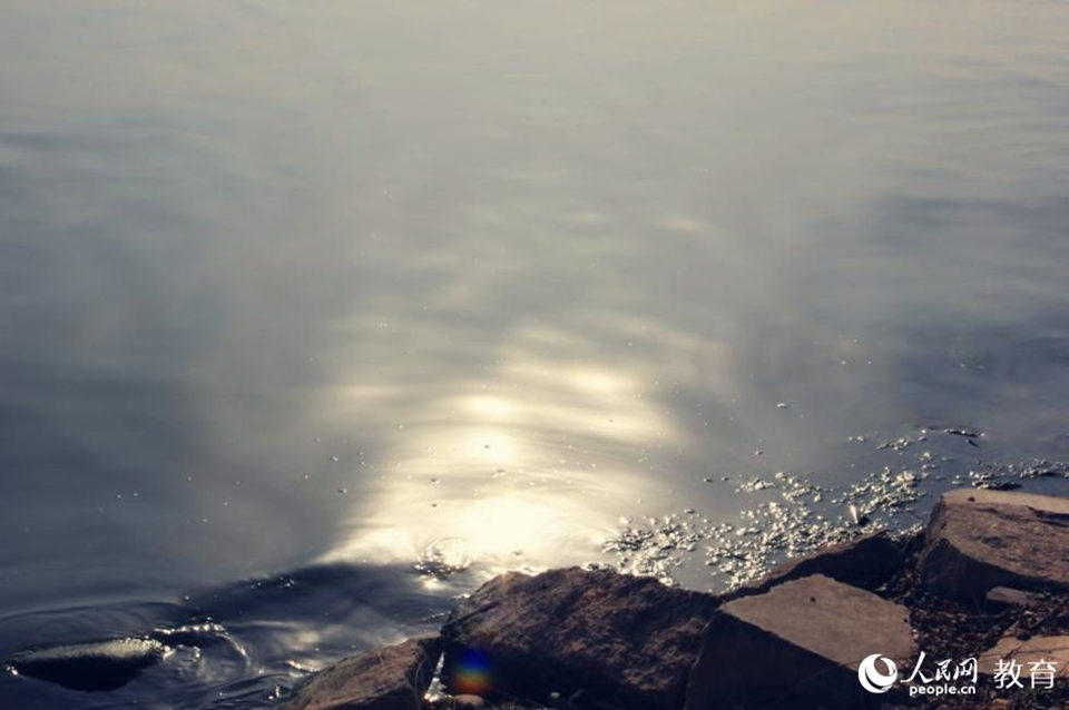 ������ĕr��ꖹ�����ˮ�����������Ĳ��⣬��߅��ˮ���ڲ��������[���F���F��߀������ˮ߅ϴ�·��������ˮ߅��ʯ�^�����@����Ƿ������ܲ���ȥ����������׌ϴ�µ��˵��Mˮ����