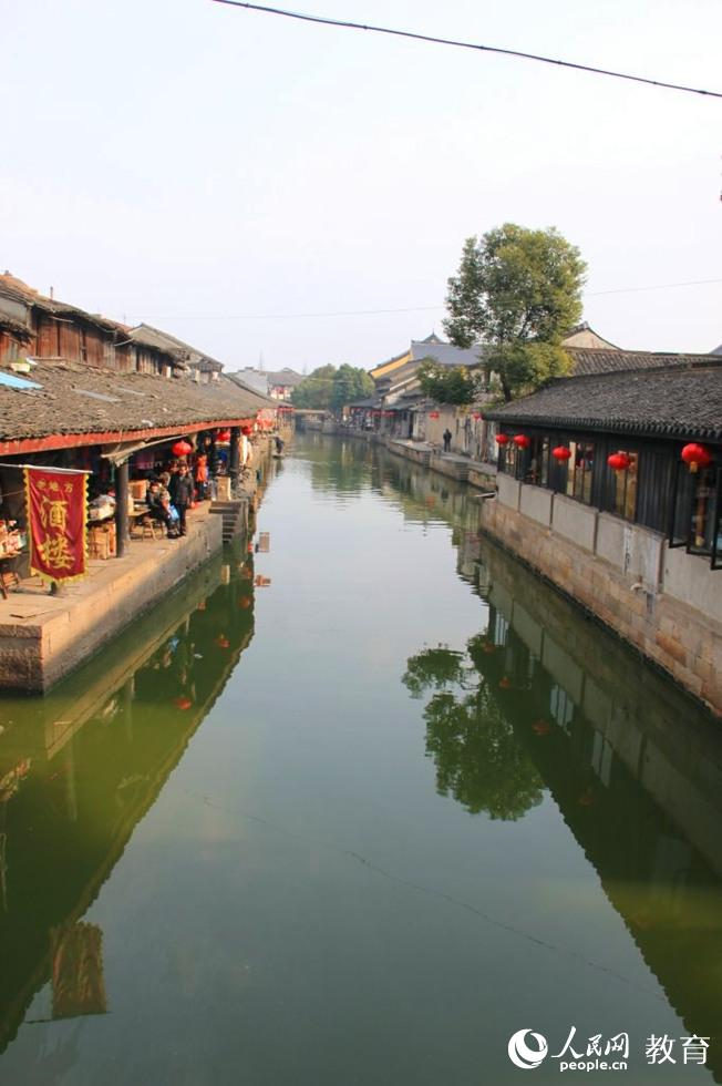 �B�d�Ծ������S������������ž����B�d�����S�ƵĴ������ҵļ��l(xi��ng)���S�Ʈa(ch��n)�I(y��)�ܰl(f��)�_����ʹ�r(n��ng)������Ҳ������S�ơ�����Ԋ�ƣ�����ȡ�Tǰ�b��ˮ,ᄵýB���f��������ˮ��ɽ�������L�ľ��������ҵļ��l(xi��ng)������Ҋ��