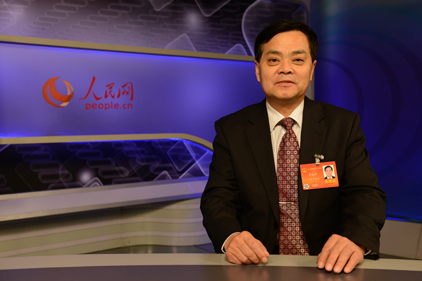 ȫ���˴�������V�|��ɽ�o(j��)���ЌW(xu��)У�L�R��(y��u)�գ�ÿ�����ڌW(xu��)��(x��)�϶���������Ȼ����Ȼ����҂�Ҫ���o(h��)�@�N���Ҫ�����B(y��ng)ƫ�����������ֲ���ֻ��ƫ�����������ֲŲ��ܳ�����ȫ���ǳ����˴󎟵ġ�ϣ����̽���y(t��ng)����Ŀ��ͬ�r���࿼�]�̲ĵĸĸ���������Ⱥ��y�ȡ�