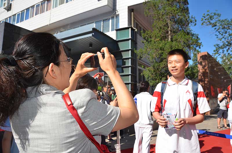 ���S�L���A�ҥͻ����P�P�i�ҳ�