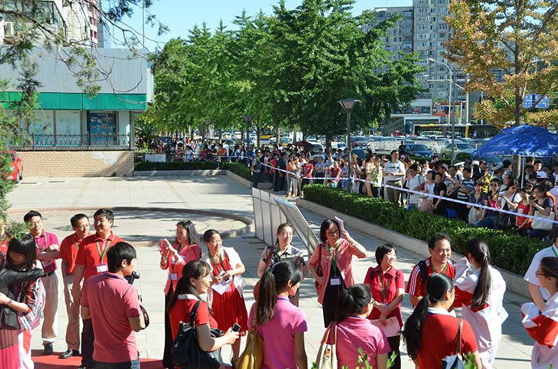 �ҥͮa(ch��n)���G�P�ҥͤ@���P��A�̭ȱo�Q�P�����H��