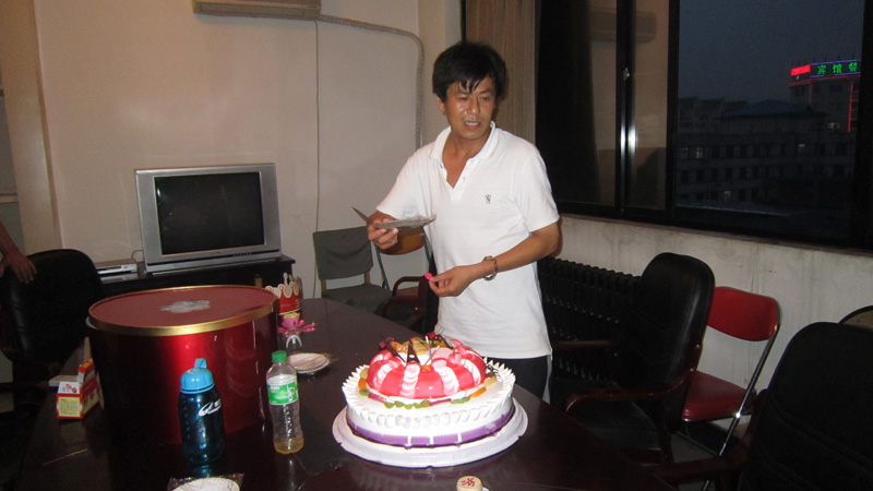 ��(zh��n)�|�ֽo�W���^������(zh��n)�|�����������dһ���w���ώ�����1990���M�뱱�������������Լ��ķ�����ѩ÷���R�����٣�1994���M��������һ�����ǰ�������2002�����ۣ���2006���{(di��o)�뱱�����dһ������ѩ÷ʼ�K�����Լ���߅����(zh��n)�|��ؓ؟�WУ�����L�ܵ�Ӗ����������ѩ÷�������������̾����@�����w����������ÿ��һ�����ڹ���������������