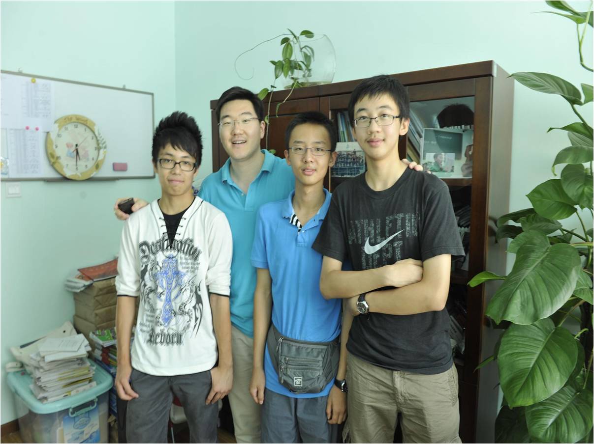 2011�������^�Į��I(y��)�������������@���f�����ώ����҂������� һ�����o�҂��v�n��߀���X�����v���n��������r���؄e�������������̎���ԓ�Ð��ĺ�؟���ē���һƬ�����߀��һ���W������������ɌW�I(y��)�w���������Ǵ�����ʮ�@һ�������f�������ώ����҄����w�C�����һ���o�����Ԓ�������r��ĸ��ܵ�������һ���̎����Ժ��c������