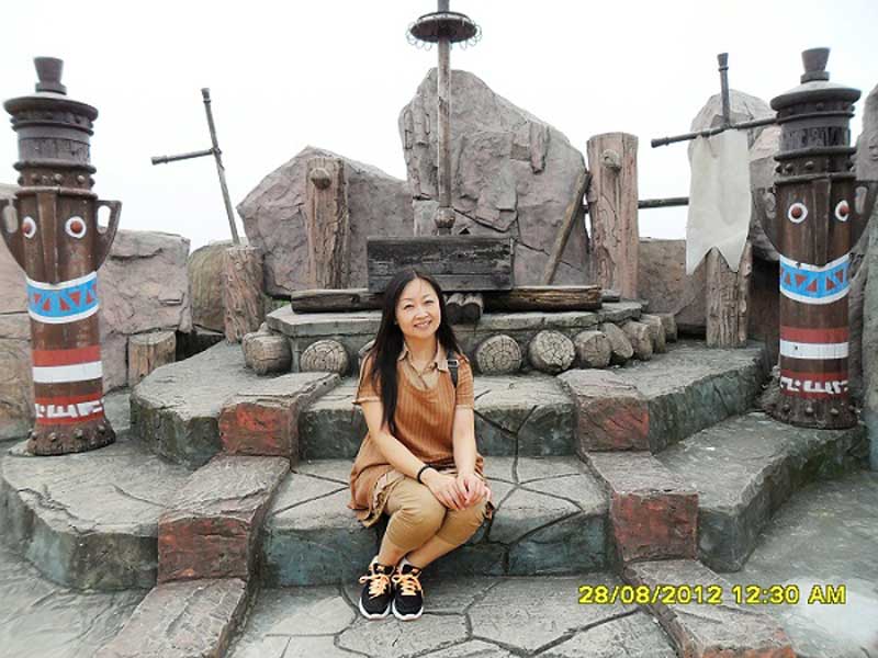 �����ǺϷ�����Ϫ·С�W�����g�ώ���ؓ؟�WУ�����g�̌W���n�����������ȹ��������p�����ѽ���28����g���ܮ��Ҹ��H��Ӱ�����С��ϲ�g�������L�����������ܺͺ��ӂ���һ��ĸ��X����1986�ꮅ�I(y��)�������g�ώ��č�λ��һ�ɾ���28�������o�������I�Mˇ�g�Ĵ��T�������ώ������գ�       