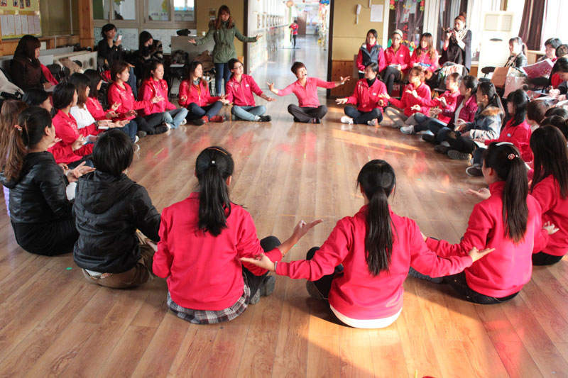 2005�ꏈ�������ˁ����_���ĊW����������Ӗ(x��n)���Y(ji��)���������L���׃��@�o�ęC����2009�걻�����н����W(xu��)���W��������ί�T��Ƹ���(n��i)���v�����鱱���и����׃��@�M�ЊW����������Ӗ(x��n)��ͬ�rҲ�Г�(d��n)����׃��@���p�̎���Ӗ(x��n)���΄�(w��)����@���İl(f��)չ�ͽ̎��M��ؕ�I�Լ���������      