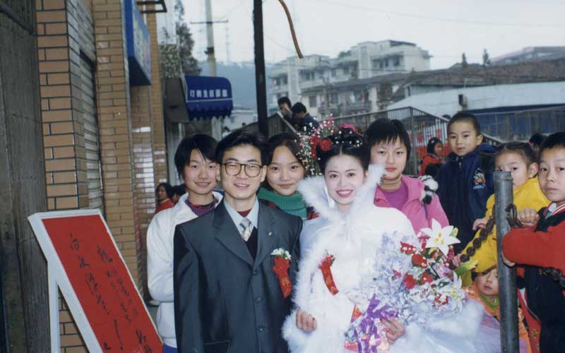 1998�궬�������ώ��ŗ��˻����ֻ���������e���˺�(ji��n)�εĻ�Y���W(xu��)��?d��ng)������c����Ӱ������