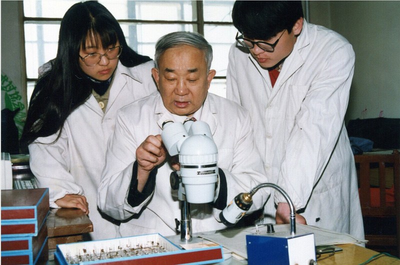 ��ǰ���l���ǳ��D�������������͎��I(l��ng)����һ�������ҽ��O(sh��)���x�˱���������@�����������ڌ�����cͬ�W�о����x�˱��������������ڌ�����cͬ�W�о����x�˱���      