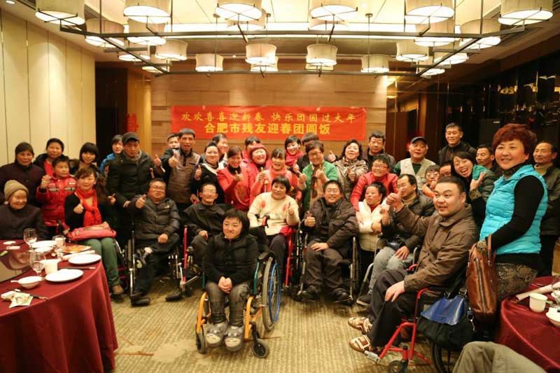 2012������T܊�P(gu��n)עŮ��΢���r(sh��)��żȻ�l(f��)�F(xi��n)һ��(g��)���С��Ϸ��x���{(l��n)ɏ�������~̖�l(f��)�˗l���P(gu��n)�������������΢�����Ĵ�����ϵ���棬�ͷ��������� (�T܊�ͺϷ��К���һ���ӭ���F(tu��n)�A�)