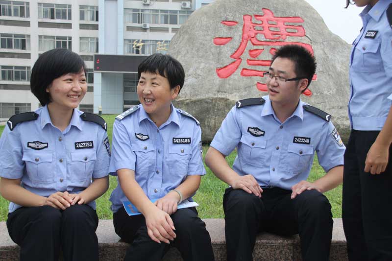 �T܊ϲ�g��΢����Ҳ��(j��ng)���P(gu��n)ע�W(xu��)���ĄӑB(t��i)���M��Ҳ��Щ�W(xu��)���F(xi��n)�ں��ٺ���(li��n)ϵ����Ҳ�܉�጑ѣ������K��Ҫ���I(y��)����ͥ��æ����30��Ľ̌W(xu��)���ģ���ʼ�K��(ji��n)�ء������������������ğo�����ĳ������������Ƿ���ͬһ��(g��)���У�Ҳ�����Ƿ��ܳ�Ҋ����ֻҪ֪�����ӂ��F(xi��n)���^�ú�������ͷ����ˡ����������������ĵ�ȥ�ۡ�(�T܊�͌W(xu��)����һ��)