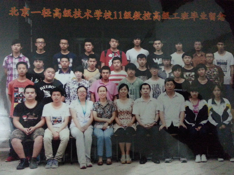 ���ώ��ڽ̌W(xu��)����ע���c�W(xu��)���Ĝ�ͨ�����������J(r��n)��ֻ��ȫ����˽�W(xu��)����˼���B(t��i)���W(xu��)��(x��)��r�����(w��n)�}�����ܼ��r(sh��)���_�Ď������������ӂ�Ҳʮ�ֵ�ϲ��(��i)���ώ������I(y��)���ϼ���չ�F(xi��n)����(du��)�ώ�����������֮����