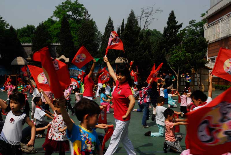 �����е�һ�׃��@һֱ�������׃�ˇ�g(sh��)�������о��������ǌ��Ї�����ˇ�g(sh��)����衺ͺ��ӂ��ڡ��f��Ę�V�������İ�������������Ę�V������呟����w�����������\(y��n)���c����ˇ�g(sh��)��Y(ji��)�϶��@�õĿ옷��