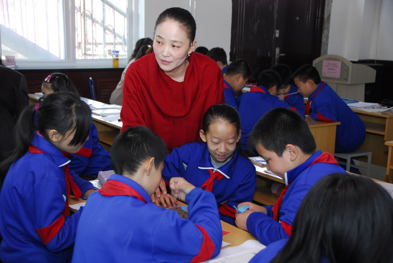 ���Ĳ��Ǳ����T(m��n)�^�ϴ���һС��һ��С�W(xu��)�ώ��������f(shu��)������һ����(y��u)��Ĕ�(sh��)�W(xu��)�̎������Ү�����׷���������f(shu��)�̎�ƽ�������s��20��Ĉ�(ji��n)��ȥ׷����ƽ���еĲ�ƽ�����f(shu��)�������̌W(xu��)���������ώ��@���u(p��ng)�r(ji��)�Լ����А�(��i)�������о��������I(l��ng)��