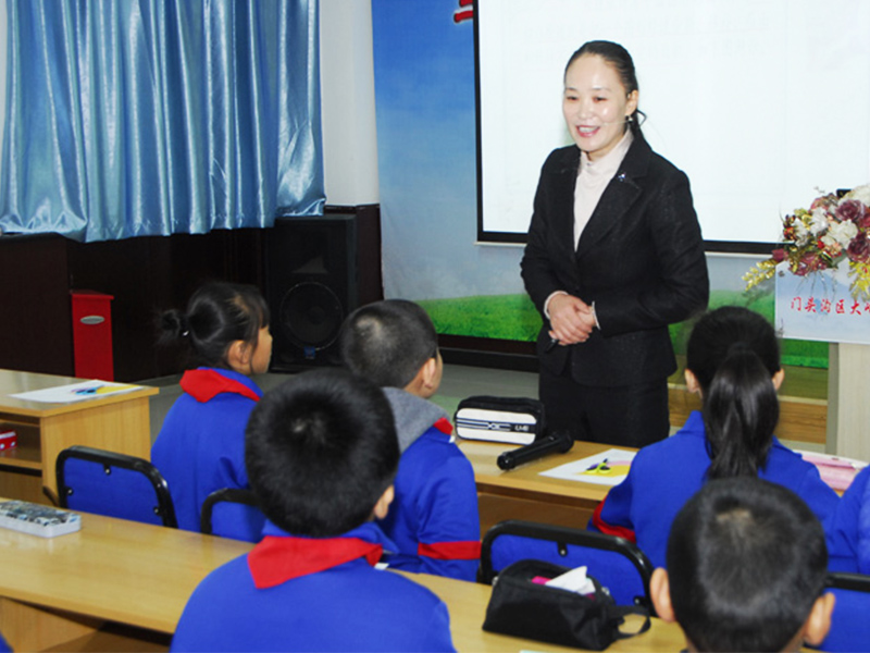 ���������c�W(xu��)��������ײ��ÿһ��(g��)40��������W(xu��)����δ��(l��i)�l(f��)չ֮·���һ�K��ʯ��ÿһ�μ��L(zh��ng)���W(xu��)����(du��)���ώ����u(p��ng)�h�M���ʶ���100%�� �@�Ǆ��ώ����Ϲ��_(k��i)�n������Ո(q��ng)�̎����W(xu��)�������L(zh��ng)��ͬ���c�n����