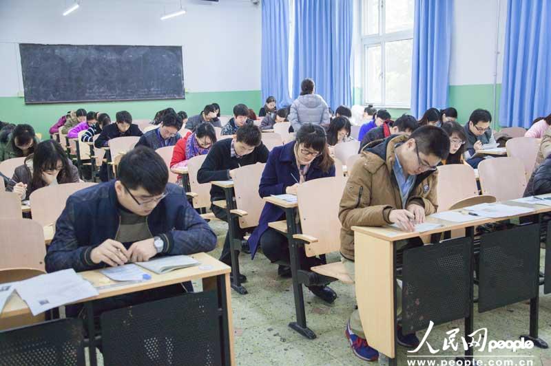 �ڱ������b�W(xu��)Ժ���c��2015����������M���Мy��ԇ���������J����}���������� �z��