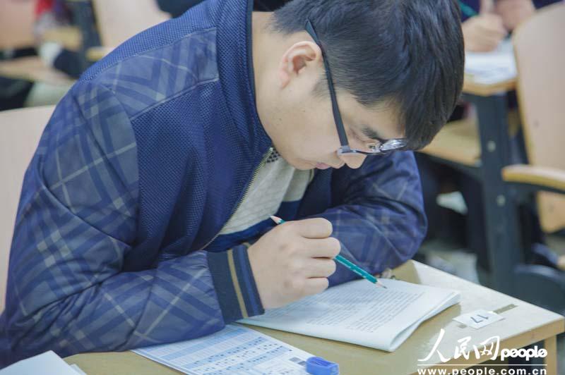 2015����������M(j��n)�����������J(r��n)����}���������� �z��