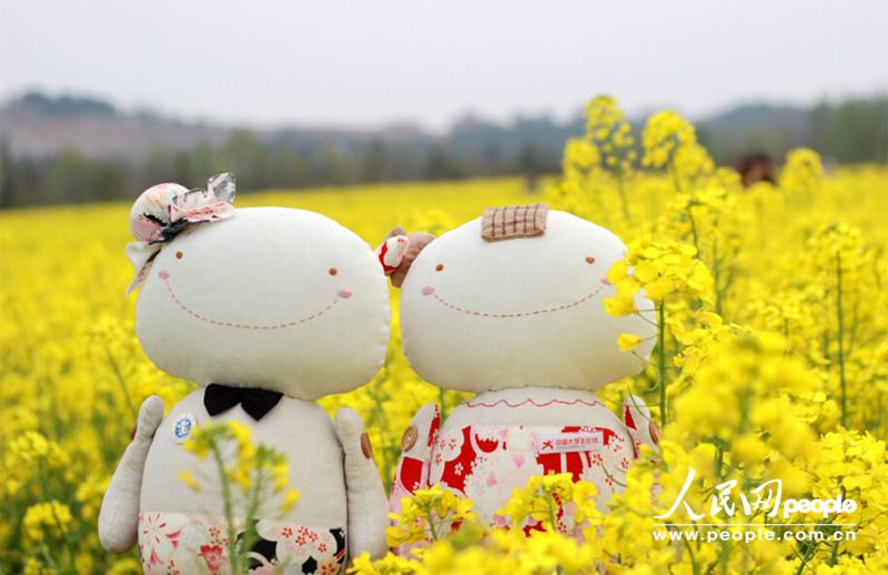 �V����Ͳ˻��������H��e�󣬺������ɽ׌�@Ƭ����e��һ����ζ��~