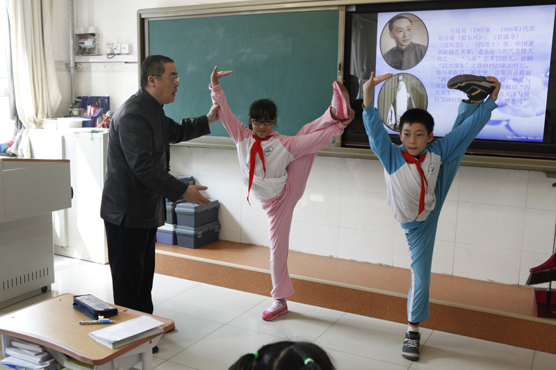 2014��4��10�������L(zh��ng)��У��(n��i)���c�n�̌�(sh��)�`�M(j��n)�о���ָ��(d��o)