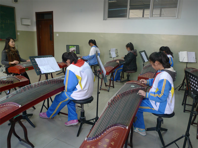 �S����ʵ�У���n�̡����Ź~