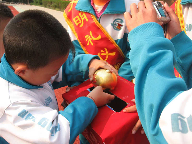 2010�ꎟ���黼���W�����