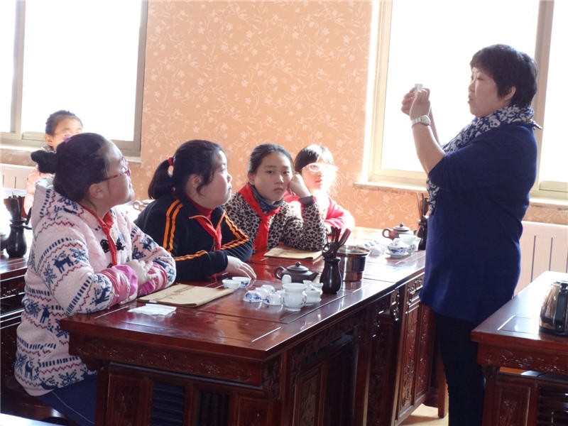 �|������С�W(xu��)�R����У��ˇ�n��