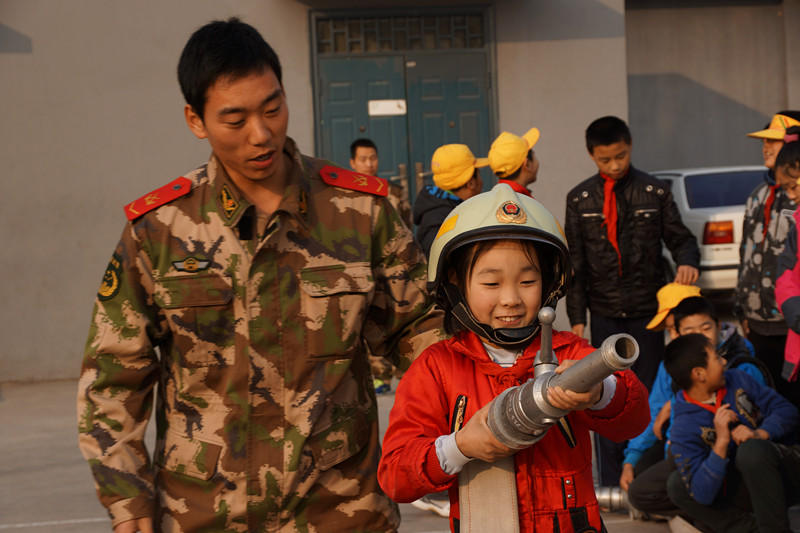 2013��11��8�����|������С�W(xu��)�R����У�����w���