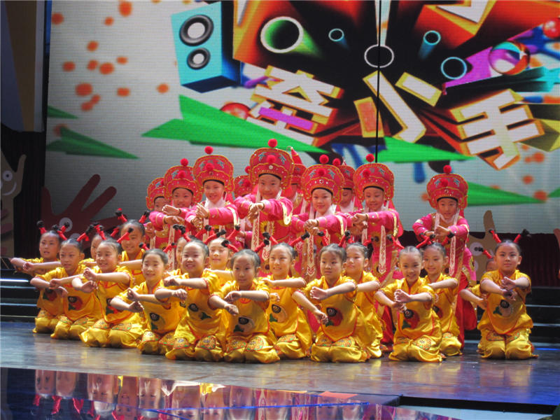 2012��5����ƽ�ȅ^(q��)С����ˇ�g(sh��)�WУ�W���ڡ����L܇���ݳ�