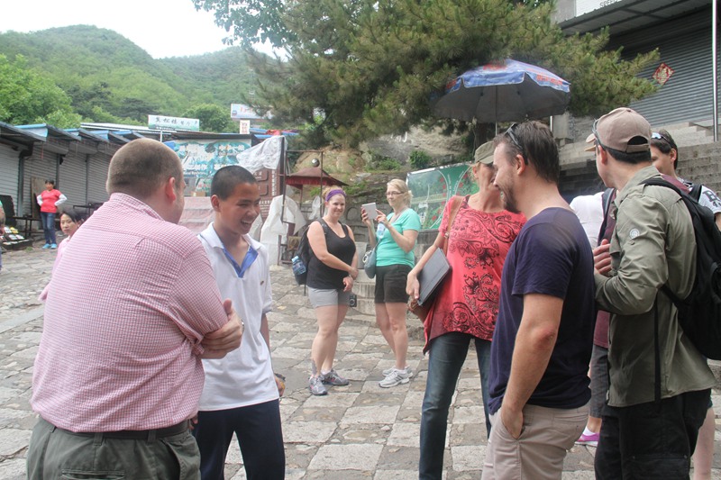 2014.5.27Ľ�������^(q��)������~�ˎ��I(l��ng)�W(xu��)���c����οͽ���