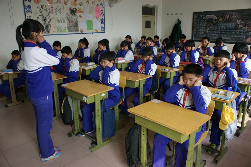 �۱�����