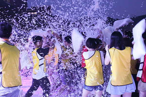 �M��˦���M����