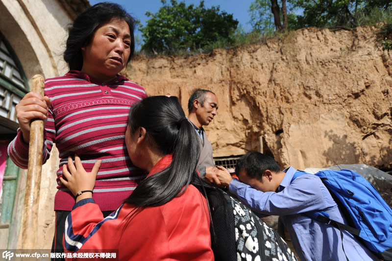 �R��ǰ����ѩ�͸����ۺ��ۺ���I�R�R���ڸ�ĸ��ǰ���ڸ���ĸһ��Ҫ����Լ��� 