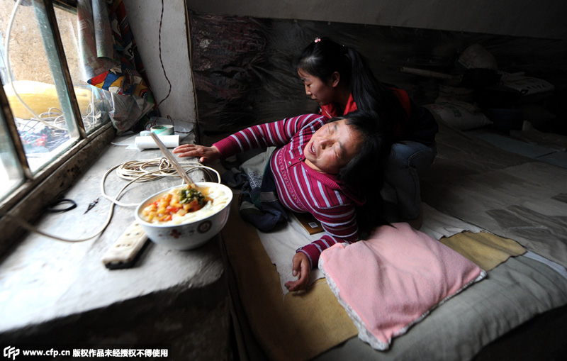 ÿ�������֮�� ����ѩ�������̰�˵���ǰ����ȥ����ĸ�H��˵���ǰ���ٰ���ͽo�ְ������Âzÿ��Ϥ���������ʹ�ĸ�ĸ�����~�������� 