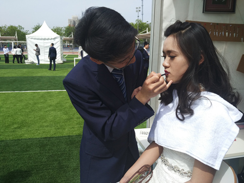 ����һ������������������W(w��ng)ӛ����¶ �z��