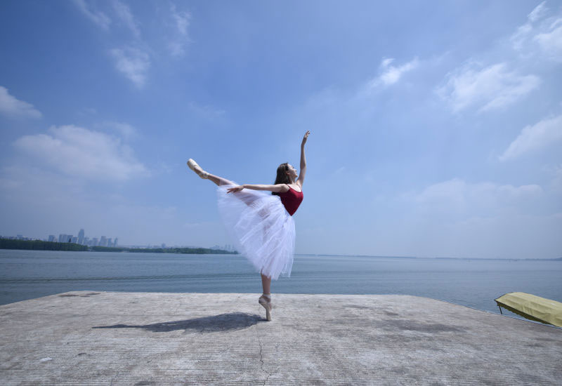 ��h��W(xu��) ˮ��һɫ ��ȹ���w ��Ƭ���O��(x��)�t&�赸�F(tu��n)