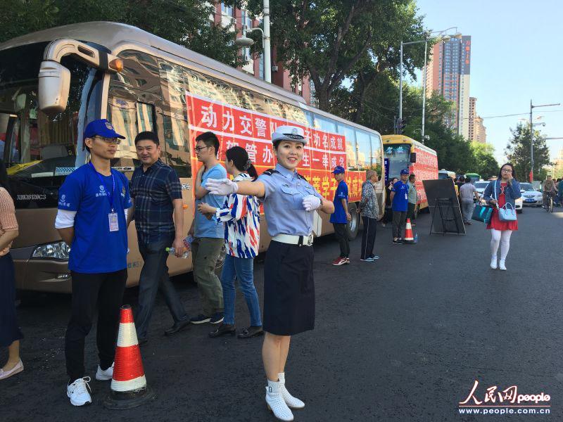 ������һ�����⽻���茧(d��o)��ͨ���ȫ �zӰ