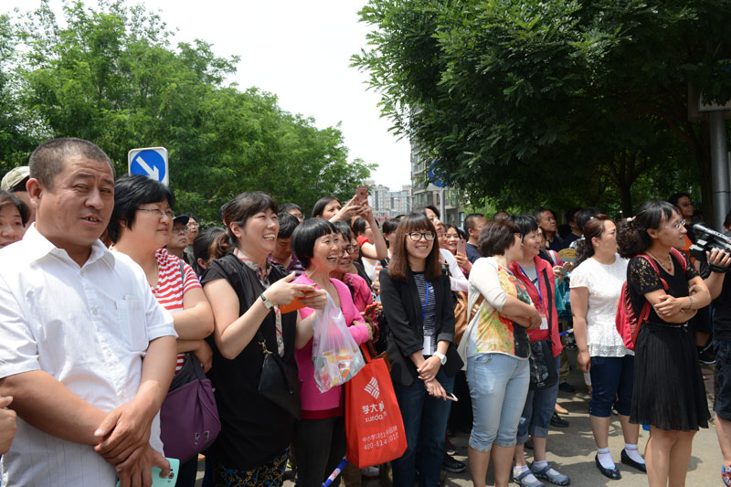 �������_�ĵĵȴ��Լ������߳����������� �z