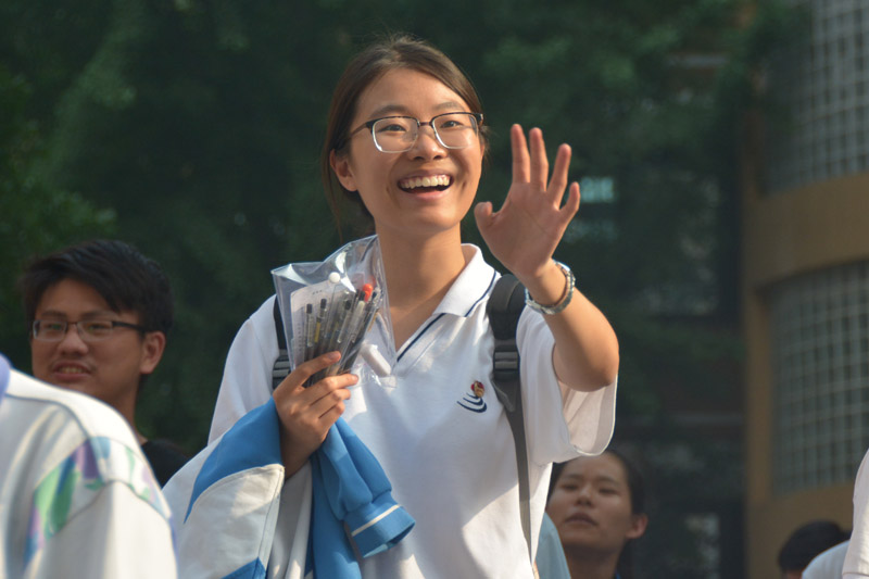 �]��Ц�e��������