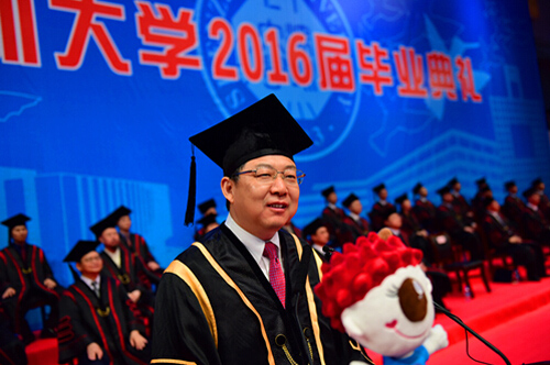   ������ϲ������߀���@��һȺ�����������ʼ�K���ֹ��澫��ͷ�I(xi��n)Ʒ�|(zh��)��׌���ҏ��P(y��ng)��������fů������������ǰ����̫�(y��ng)�ĺ��ᡷ�L(f��ng)�ҁ�������Ҫ���V��ң��ǘӵ�ů�в���ֻ�����r(sh��)�(zh��n)��2009��(j��)����W(xu��)ԺУ����������ڴ����r(sh��)�h(yu��n)�����၆���c��(gu��)�H�x������(w��)������ؚ��߳�ˮ�������ÏU���FƤ��ĺ�(ji��n)���n�����������С���ѽ���Ӣ�Z(y��)���Ї�(gu��)�Ļ���