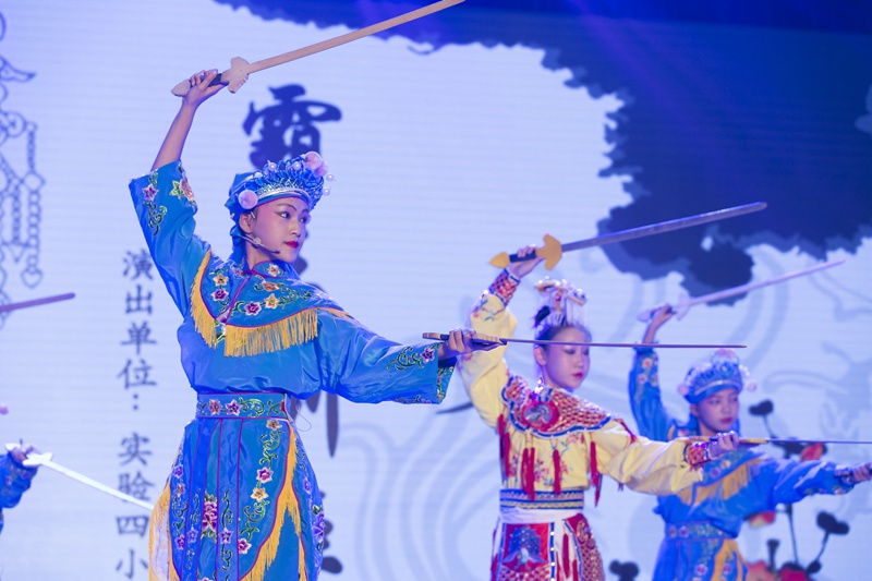 ������Ŀ�������e����